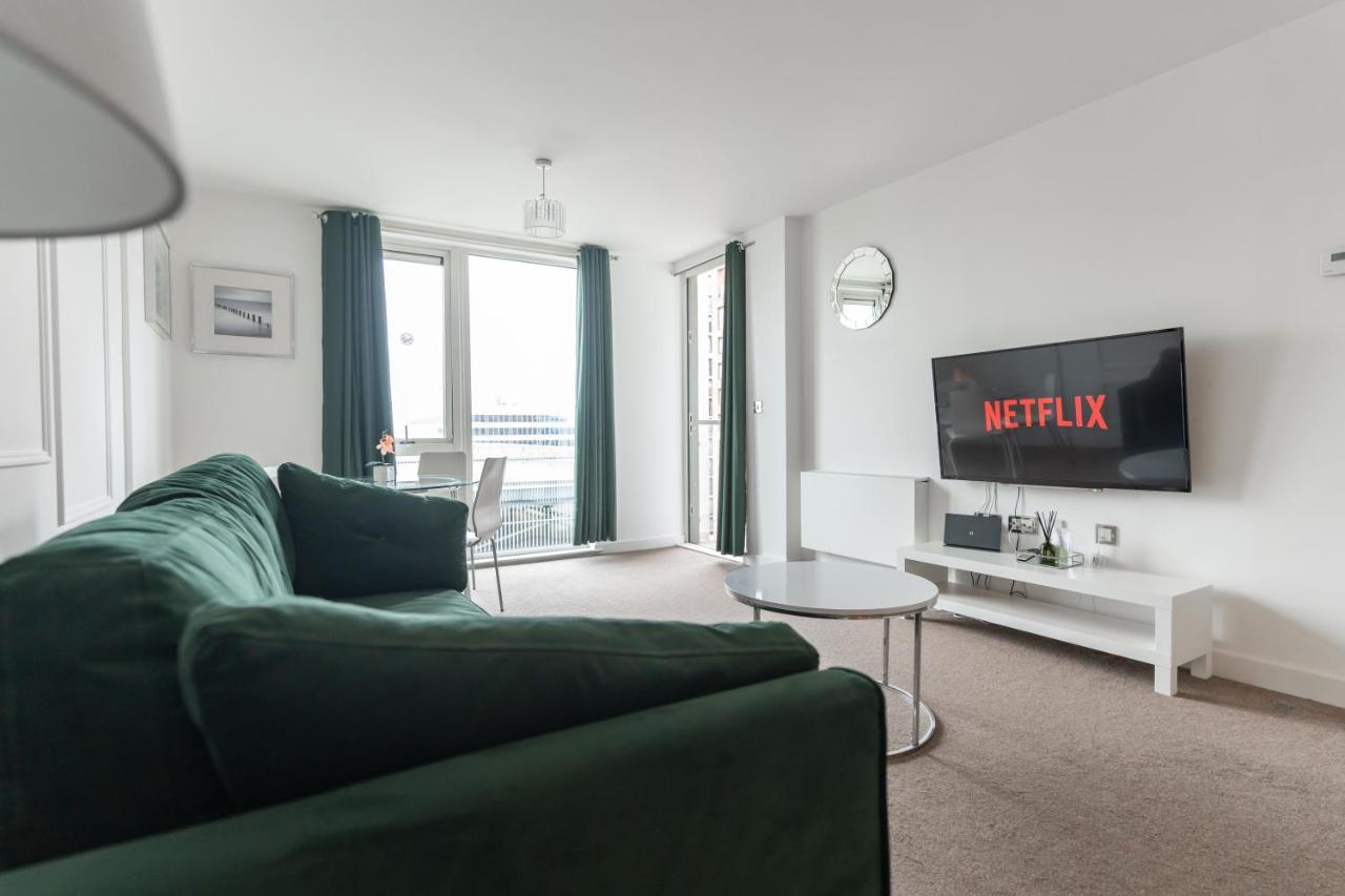 Stylish One Bed Apartment Central Mk- The Hub มิลตันคีนส์ ภายนอก รูปภาพ