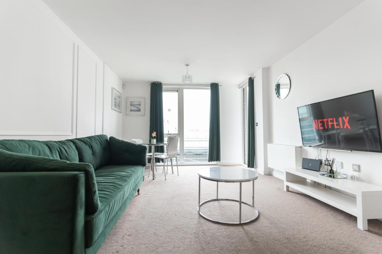Stylish One Bed Apartment Central Mk- The Hub มิลตันคีนส์ ภายนอก รูปภาพ